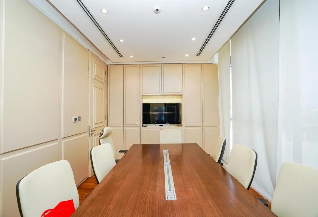 Luxurious and Spacious Office for Rent in Al Shatt Street
