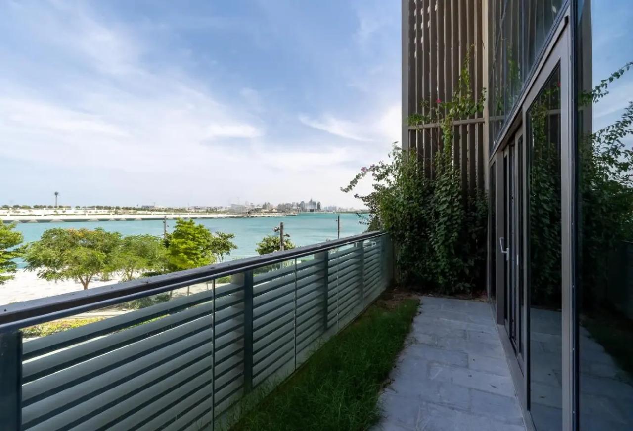 Ready to Move In Townhouse with Sea View in Lusail Marina